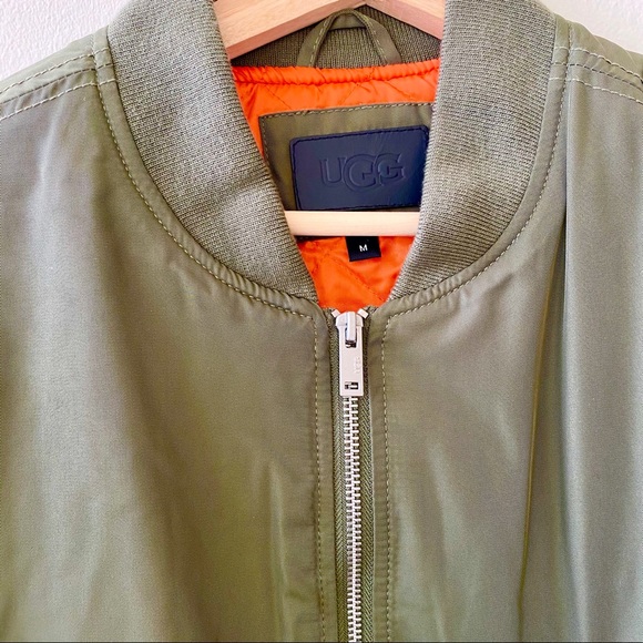 UGG Women’s Frances Oversized Bomber - Picture 14 of 16